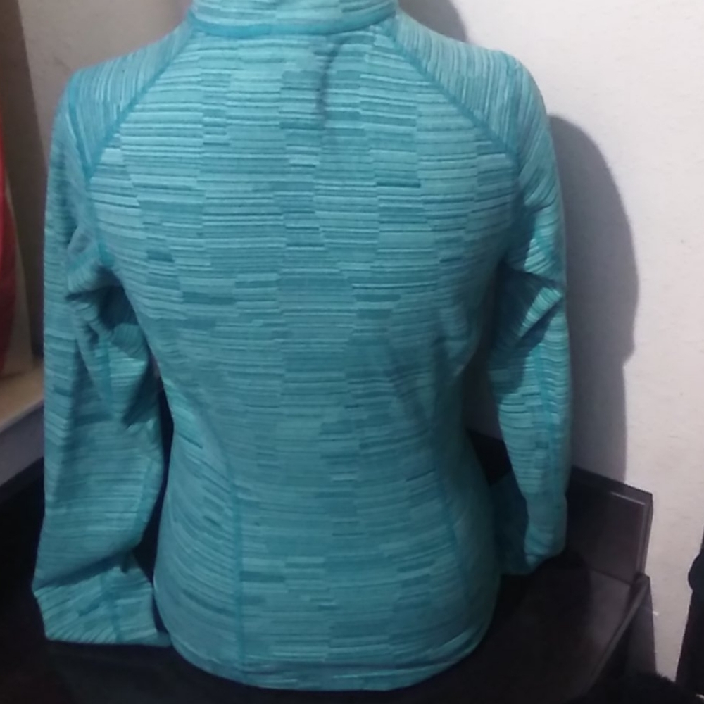 North Face Pullover - image 4